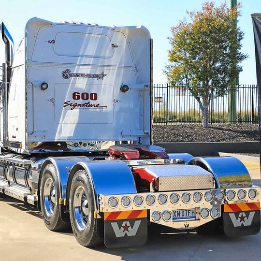 Western-Star-Truck-with-Signature-Lelox-mudguards-made-in-Australia.jpg